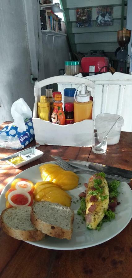 Baan Klang Soi Hotel Prachuap Khiri Khan Bagian luar foto